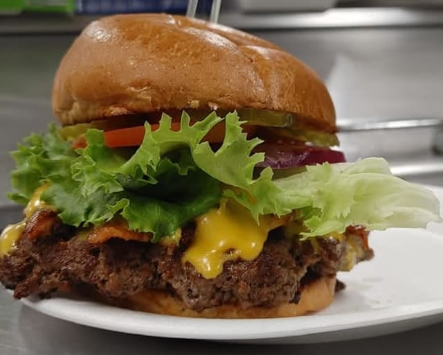 Bacon Cheeseburger.